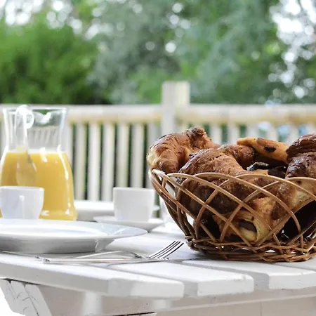 Holiday home L'oree Des Pignes Nojaret