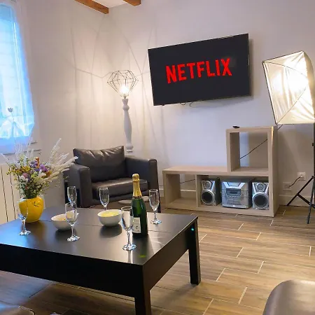 L'oree Des Pignes Holiday home *