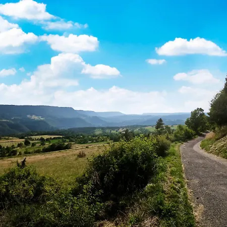 Holiday home L'oree Des Pignes