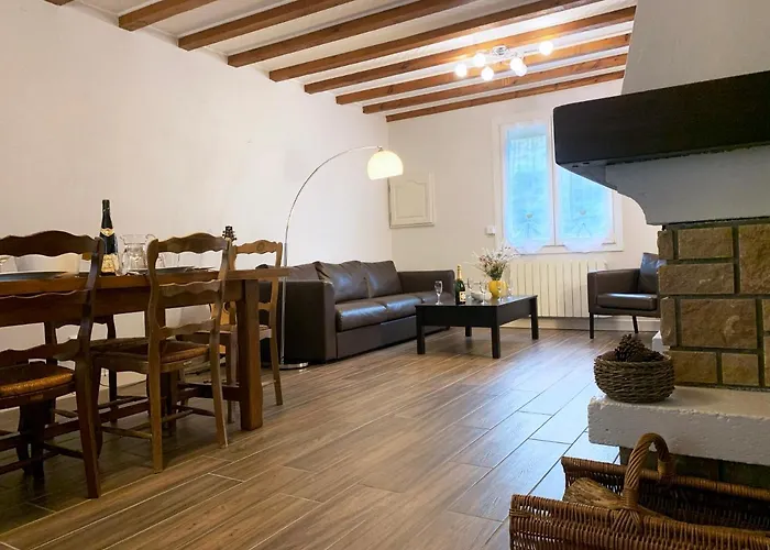 L'oree Des Pignes * Nojaret